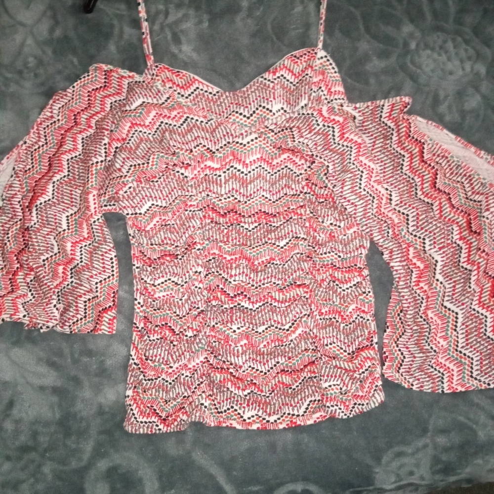 XOXO cold shoulder